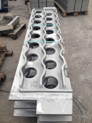 Formguss Rohrtragplatte - Statically cast tube sheet 1